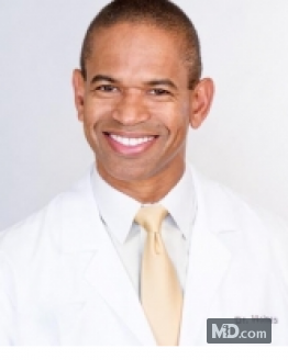 Photo of Dr. Dennis R. Holmes, MD, FACS