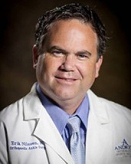 Photo of Dr. Erik C. Nilssen, MD