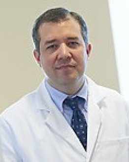 Photo of Dr. Gregory J. Riely, MD