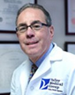 Photo of Dr. Henry Velez, MD