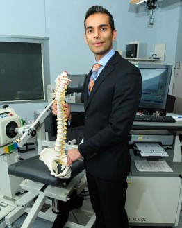 Photo of Dr. Kern Singh, MD