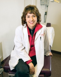 Photo of Dr. Miriam S. Bettencourt, MD
