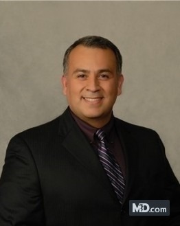 Photo of Dr. Raul Lopez Valle, MD