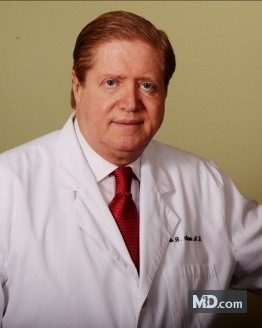 Photo of Dr. Ricardo B. Akstein, MD