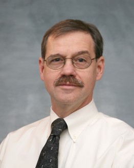 Photo of Dr. Robert J. Plunkett, MD