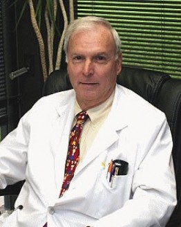Photo of Dr. Steven J. Senevey, MD